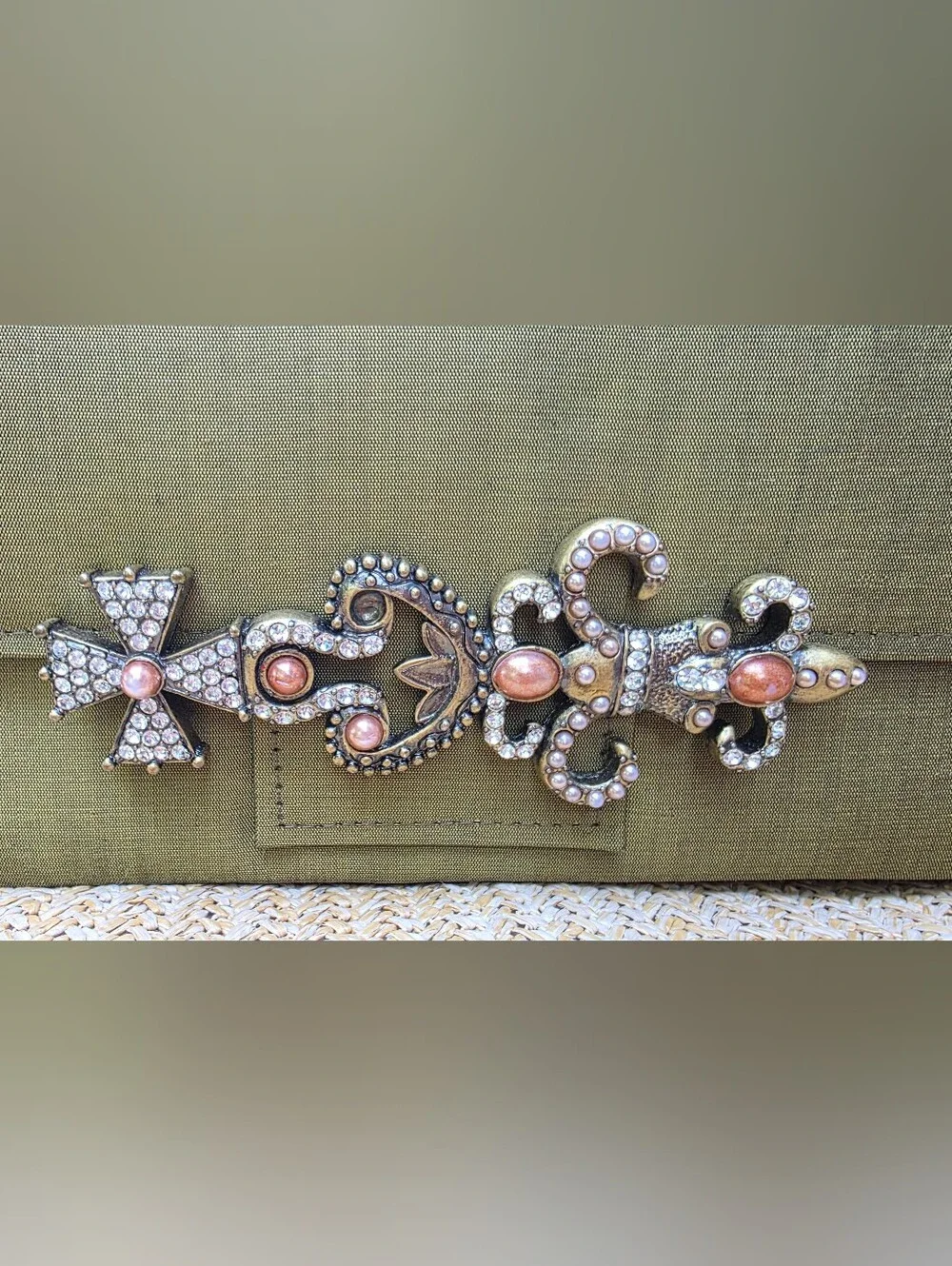 Vintage-Inspired Olive Green Clutch with Decorative Brooch